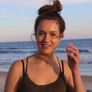 Meet your Posher, Julia